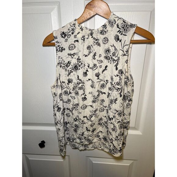 Maurices Tops - Maurices Floral Sleeveless Blouse XXL Cream Black Smocked Neck Top